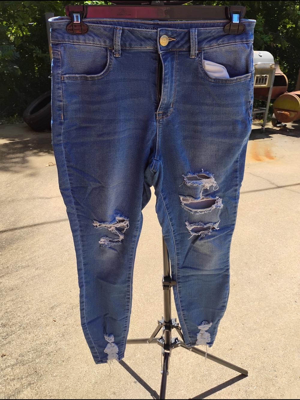 Maurices Distressed Skinny Jeans in Medium Blue